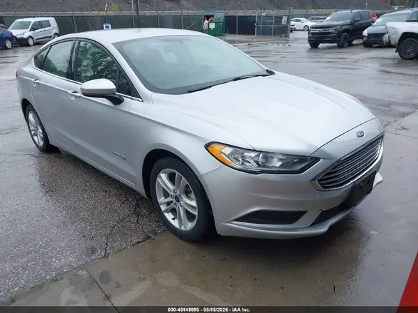 3FA6P0UU4JR100919 2018 FORD FUSION - Image 1