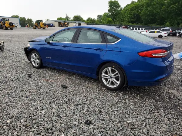 3FA6P0UU4JR122063 2018 FORD FUSION - Image 2