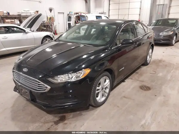 3FA6P0UU4JR122631 2018 FORD FUSION - Image 2