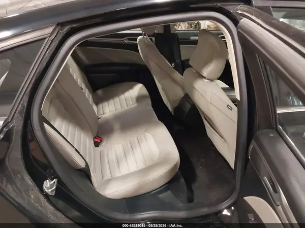 3FA6P0UU4JR122631 2018 FORD FUSION - Image 8
