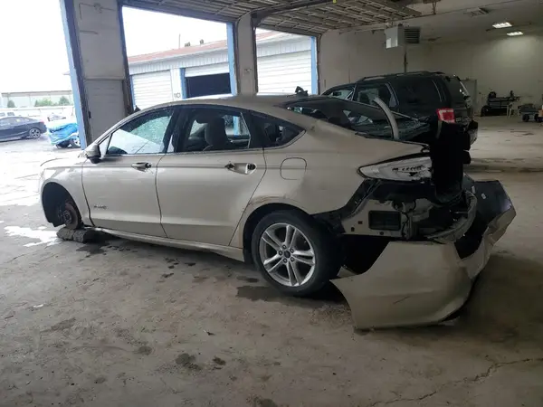 3FA6P0UU4JR122760 2018 FORD FUSION - Image 2