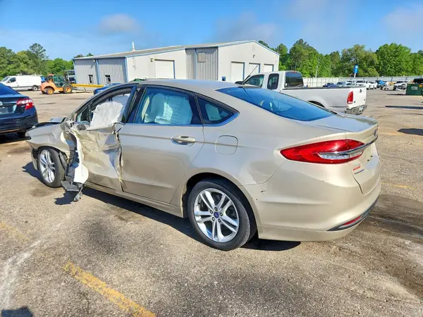3FA6P0UU4JR157007 2018 FORD FUSION - Image 2