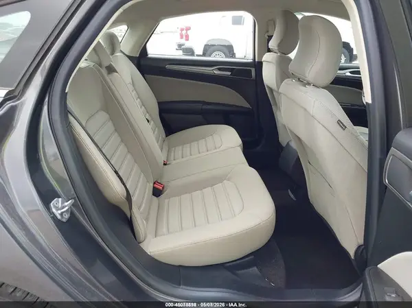 3FA6P0UU4JR235785 2018 FORD FUSION - Image 8
