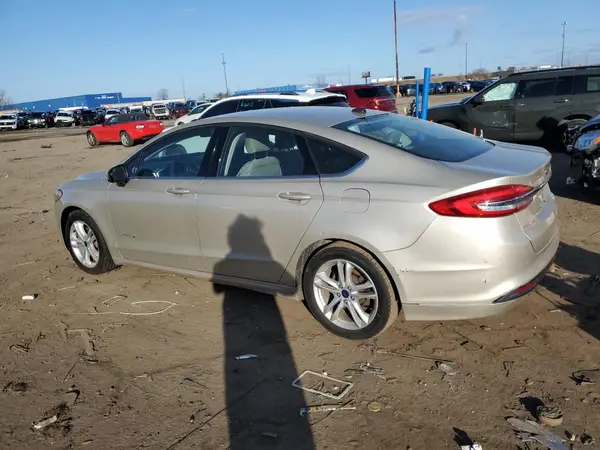 3FA6P0UU4JR235947 2018 FORD FUSION - Image 2