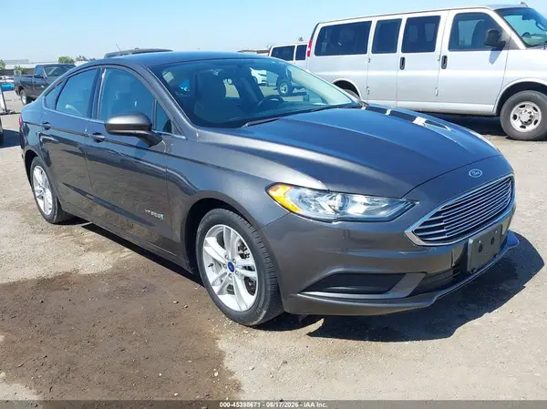 3FA6P0UU4JR243532 2018 FORD FUSION - Image 1