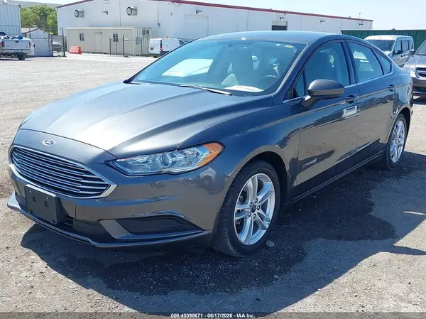 3FA6P0UU4JR243532 2018 FORD FUSION - Image 2