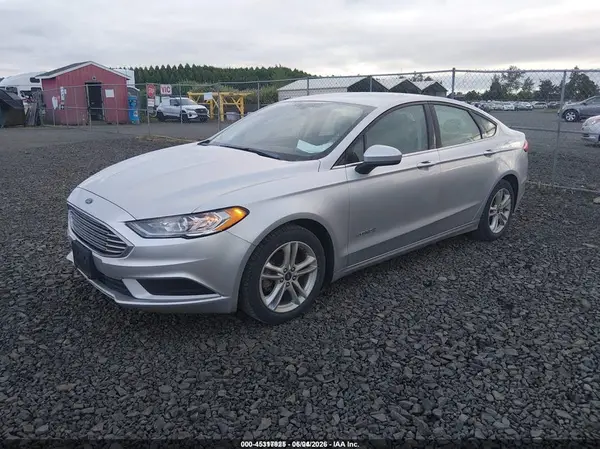 3FA6P0UU4JR243563 2018 FORD FUSION - Image 2