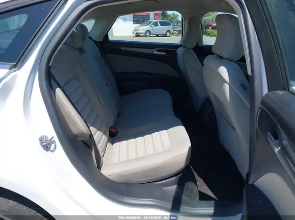 3FA6P0UU4JR243630 2018 FORD FUSION - Image 8