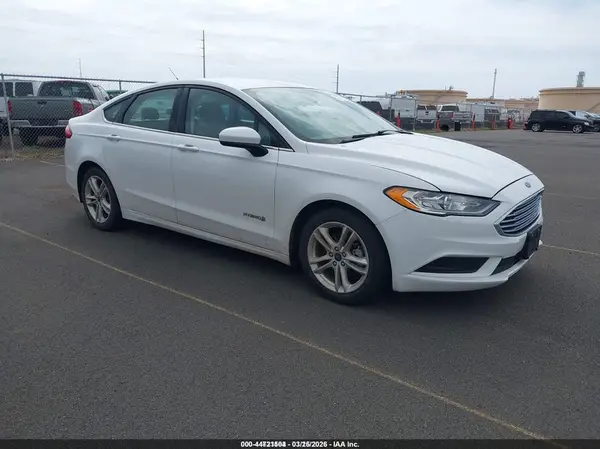 3FA6P0UU4JR243689 2018 FORD FUSION - Image 1