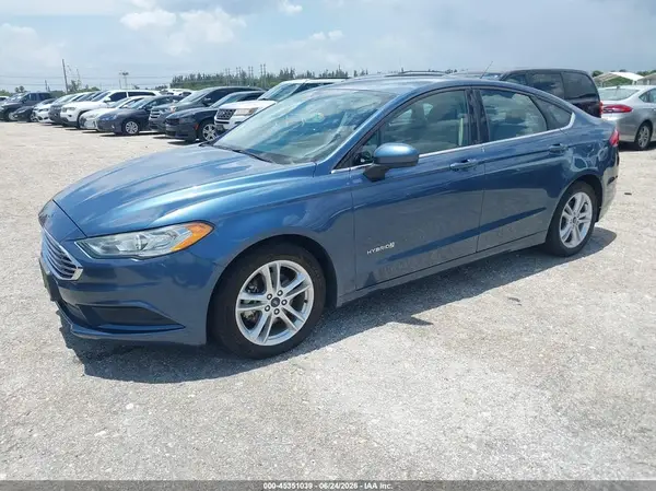 3FA6P0UU4JR271508 2018 FORD FUSION - Image 2