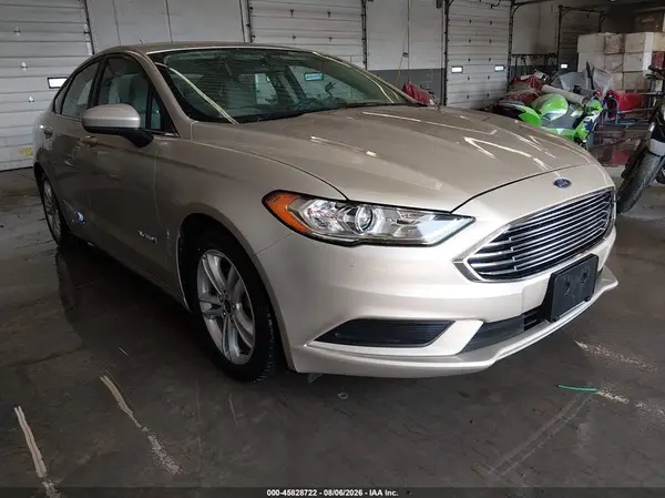 3FA6P0UU4JR271556 2018 FORD FUSION - Image 1
