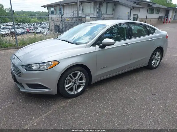 3FA6P0UU4JR271640 2018 FORD FUSION - Image 2