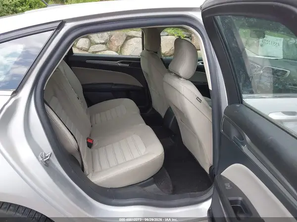 3FA6P0UU4JR271640 2018 FORD FUSION - Image 8