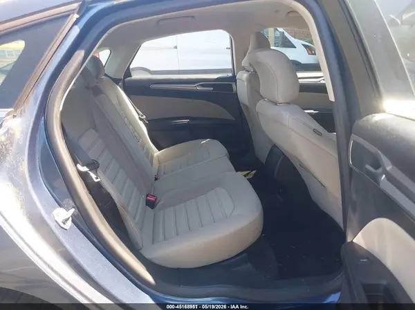 3FA6P0UU4JR278863 2018 FORD FUSION - Image 8