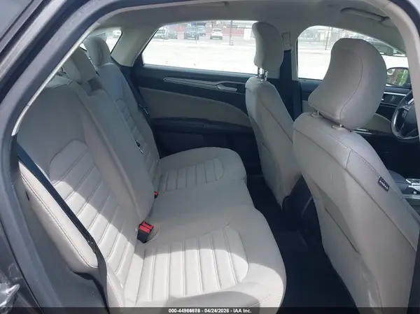 3FA6P0UU4JR282007 2018 FORD FUSION - Image 8