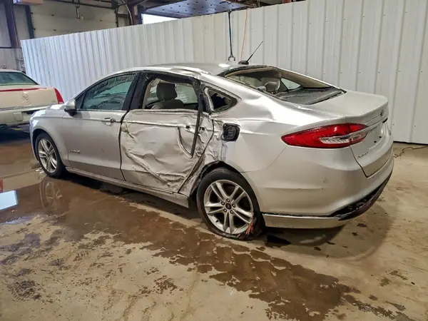 3FA6P0UU4JR282072 2018 FORD FUSION - Image 2
