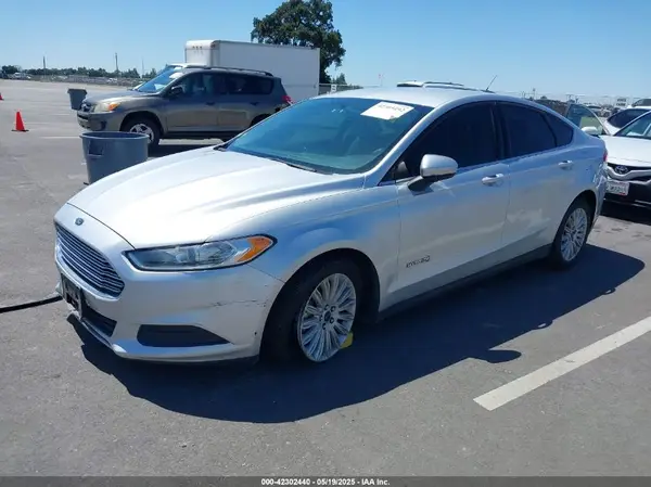 3FA6P0UU5GR342983 2016 FORD FUSION - Image 2