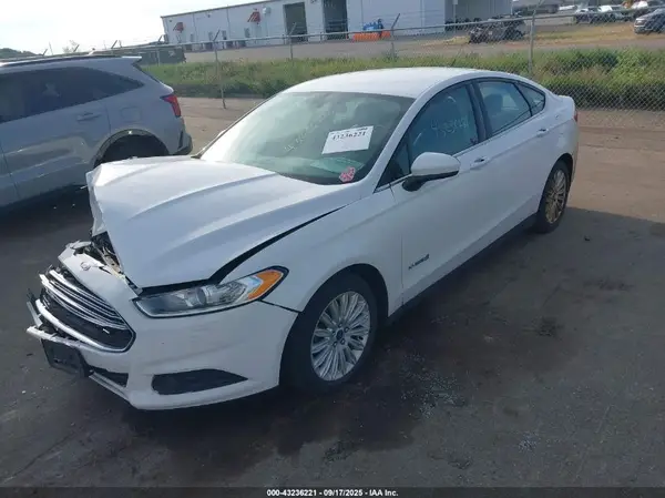 3FA6P0UU5GR355815 2016 FORD FUSION - Image 2