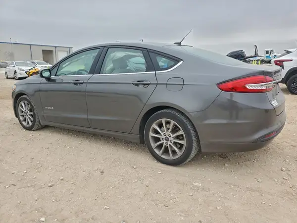 3FA6P0UU5HR360644 2017 FORD FUSION - Image 2