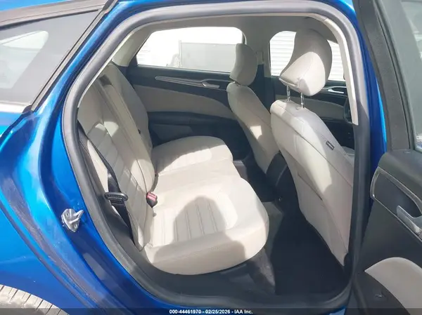 3FA6P0UU5JR100864 2018 FORD FUSION - Image 8