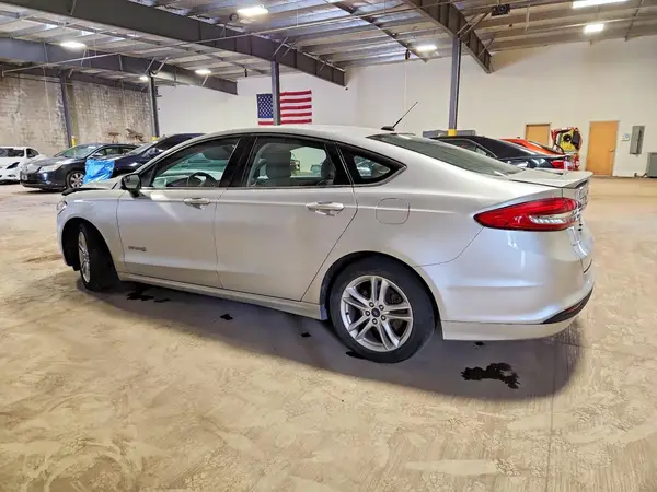 3FA6P0UU5JR122203 2018 FORD FUSION - Image 2