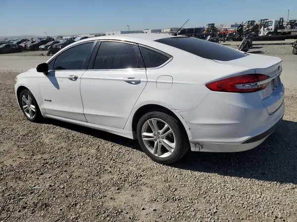 3FA6P0UU5JR154469 2018 FORD FUSION - Image 2