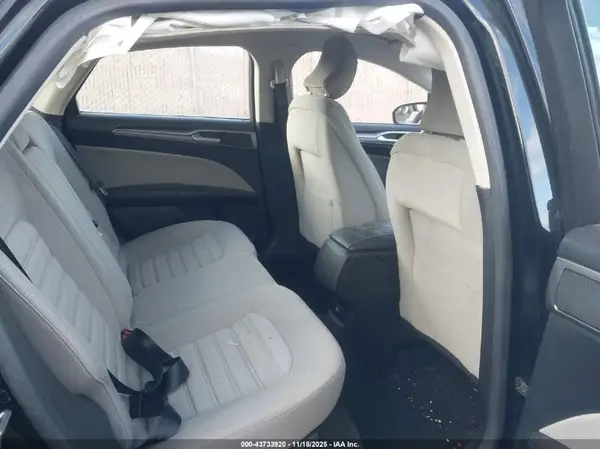 3FA6P0UU5JR170705 2018 FORD FUSION - Image 8