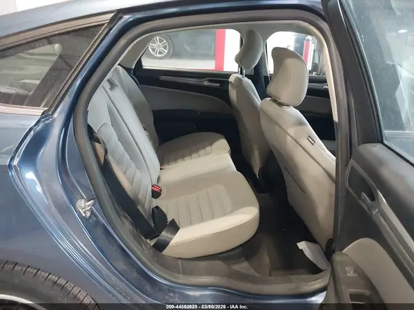3FA6P0UU5JR235830 2018 FORD FUSION - Image 8