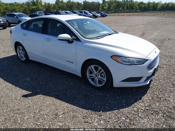 3FA6P0UU5JR235939 2018 FORD FUSION - Image 1