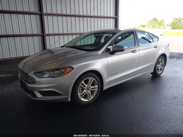 3FA6P0UU5JR271386 2018 FORD FUSION - Image 2