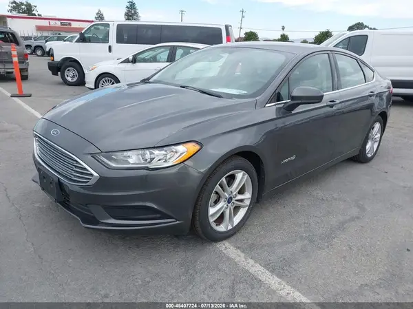 3FA6P0UU5JR271520 2018 FORD FUSION - Image 2
