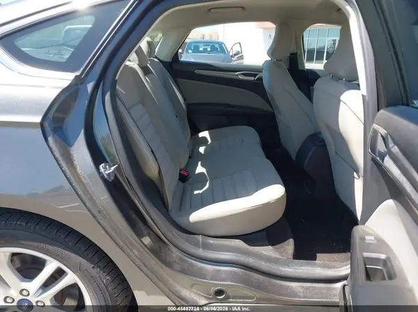 3FA6P0UU5JR271520 2018 FORD FUSION - Image 8