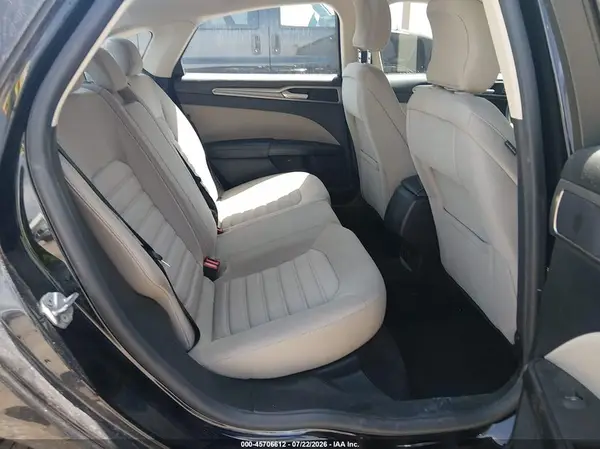 3FA6P0UU5JR271615 2018 FORD FUSION - Image 8