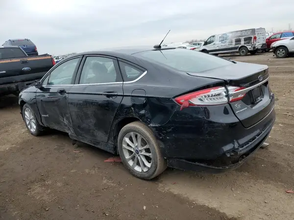 3FA6P0UU5JR278435 2018 FORD FUSION - Image 2