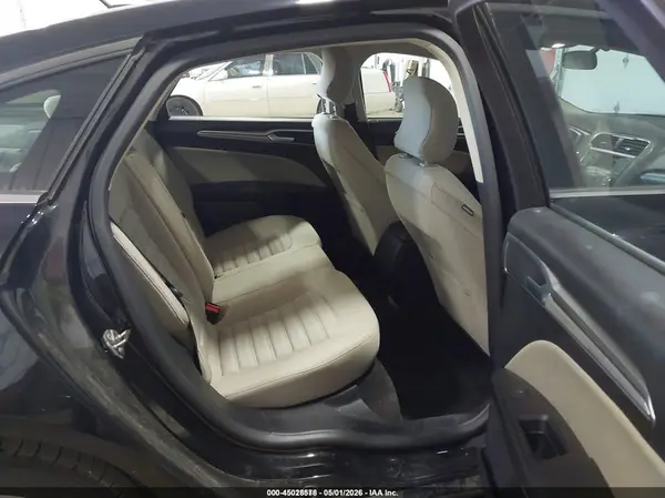 3FA6P0UU5JR278824 2018 FORD FUSION - Image 8