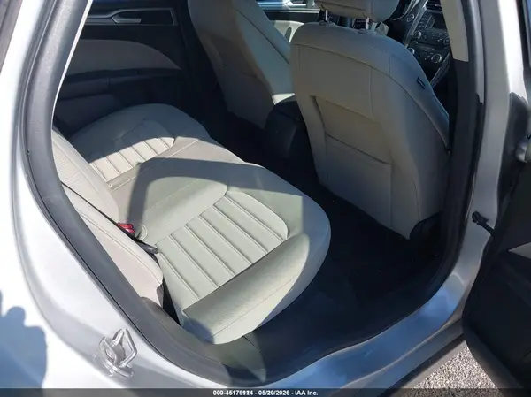 3FA6P0UU5JR282064 2018 FORD FUSION - Image 8