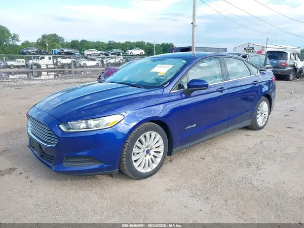 3FA6P0UU6GR142033 2016 FORD FUSION - Image 2