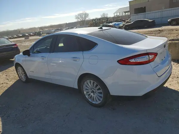 3FA6P0UU6GR241385 2016 FORD FUSION - Image 2