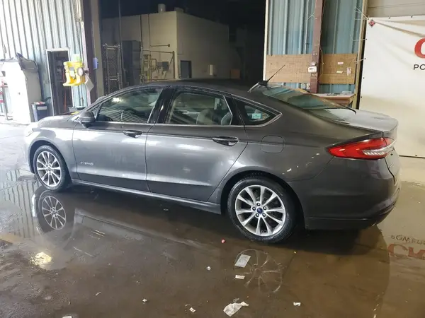 3FA6P0UU6HR113746 2017 FORD FUSION - Image 2