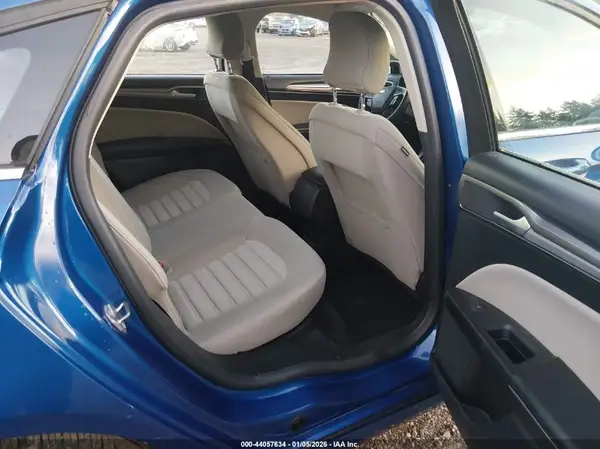 3FA6P0UU6JR100100 2018 FORD FUSION - Image 8