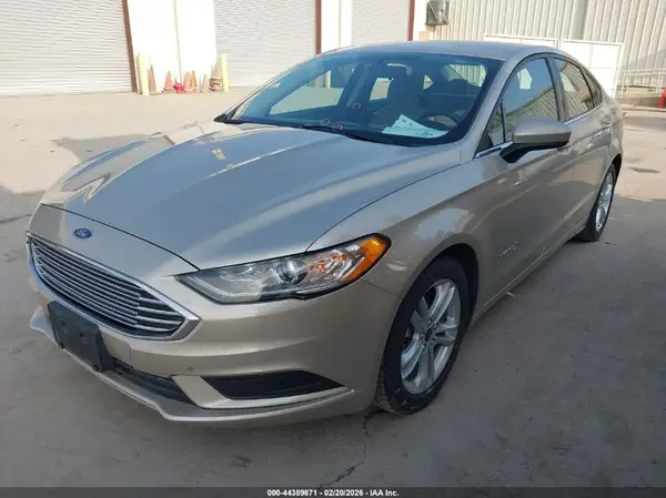3FA6P0UU6JR100193 2018 FORD FUSION - Image 2