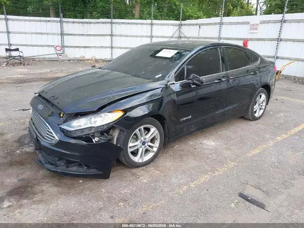 3FA6P0UU6JR100727 2018 FORD FUSION - Image 2
