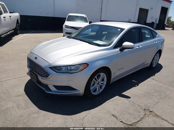 3FA6P0UU6JR101179 2018 FORD FUSION - Image 2