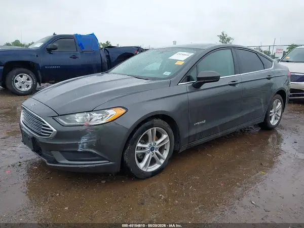 3FA6P0UU6JR101246 2018 FORD FUSION - Image 2