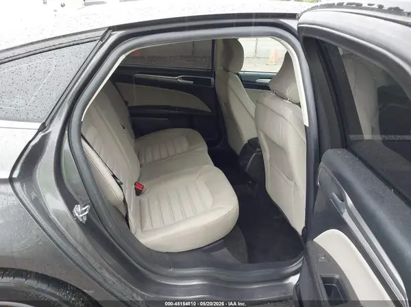 3FA6P0UU6JR101246 2018 FORD FUSION - Image 8