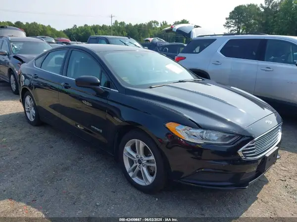 3FA6P0UU6JR126177 2018 FORD FUSION - Image 1