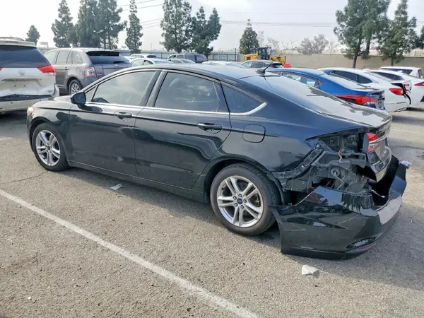 3FA6P0UU6JR133825 2018 FORD FUSION - Image 2