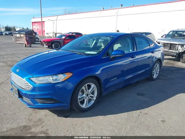 3FA6P0UU6JR141889 2018 FORD FUSION - Image 2