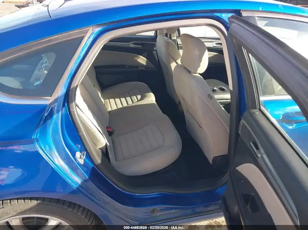 3FA6P0UU6JR141889 2018 FORD FUSION - Image 8