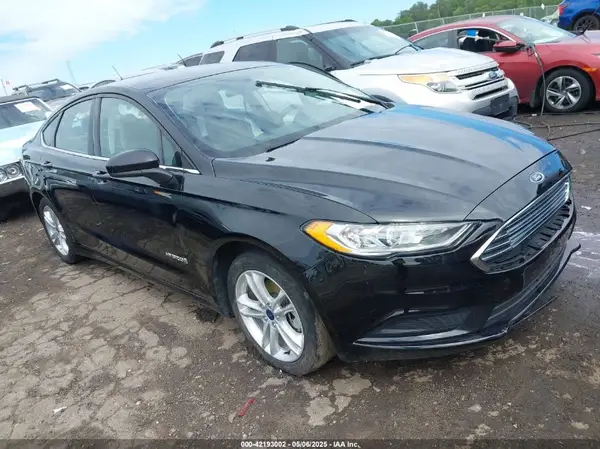3FA6P0UU6JR174441 2018 FORD FUSION - Image 1